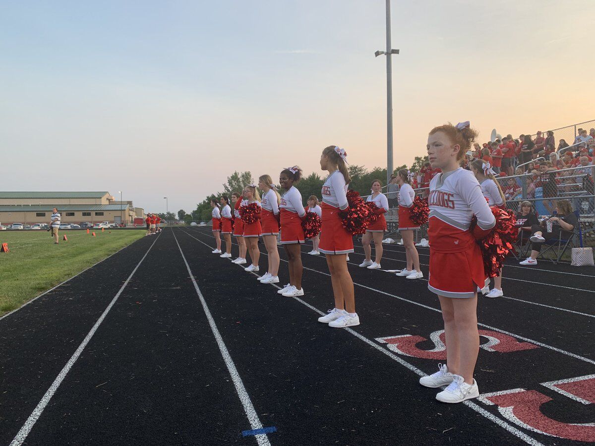 Salisbury cheerleaders